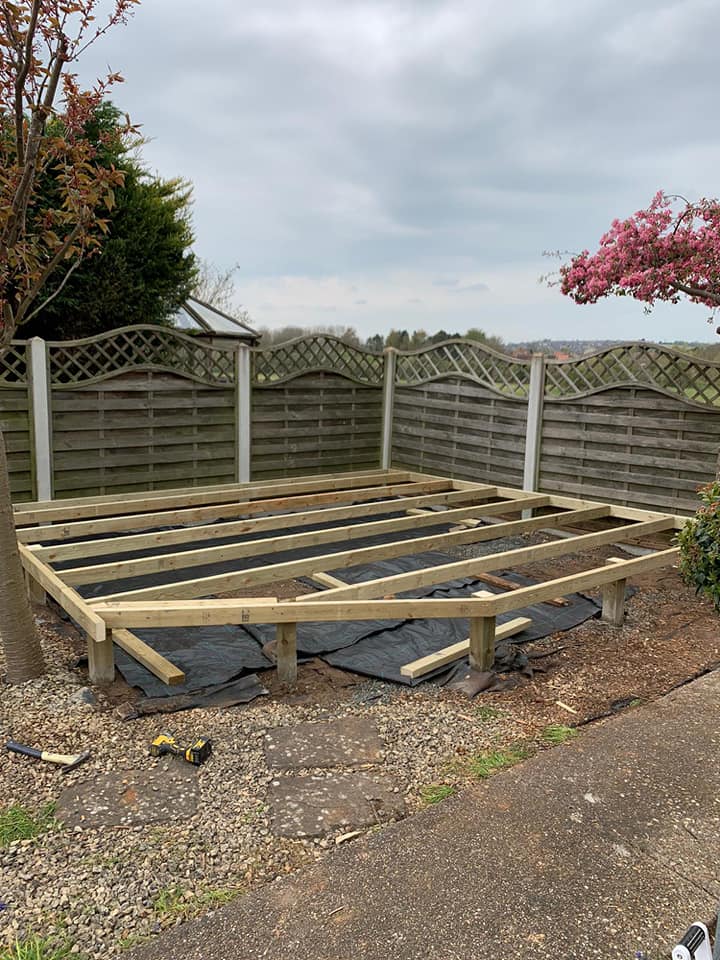 A-decking-job-this-week-for-our-joiners.6