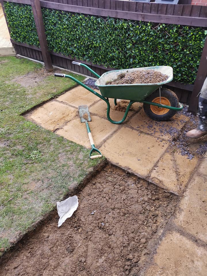 Some-Before-and-after-pictures-of-a-garden-we-have-just-done.-How-beautiful-is-this-15