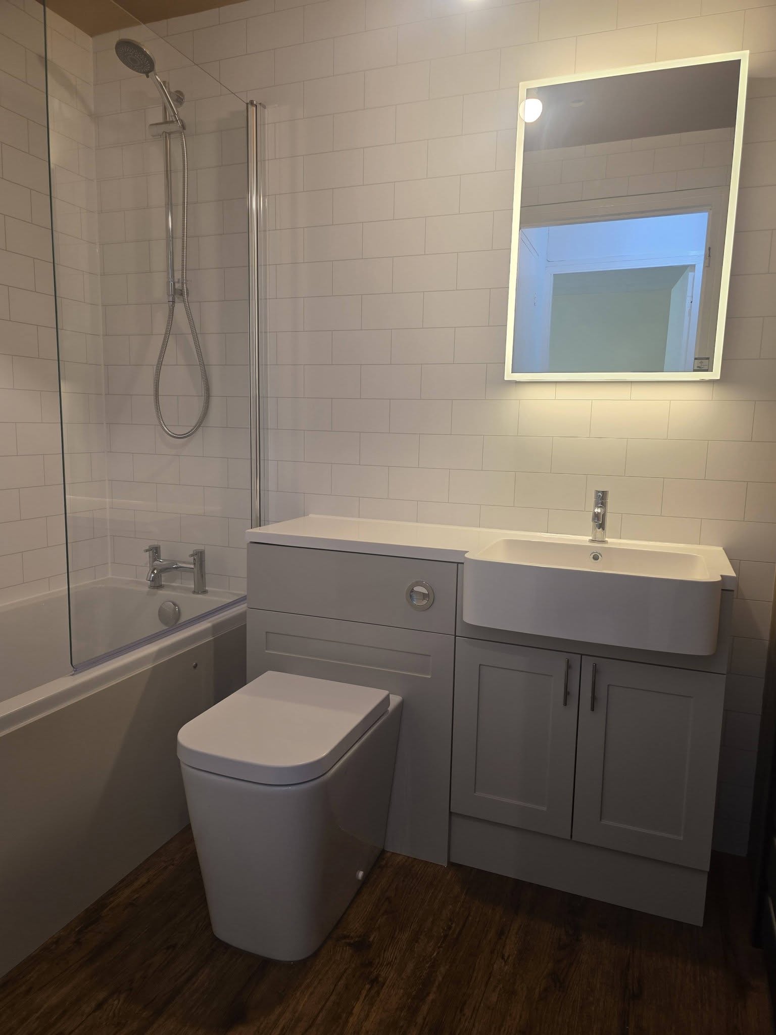 sleek and modern bathroom 7